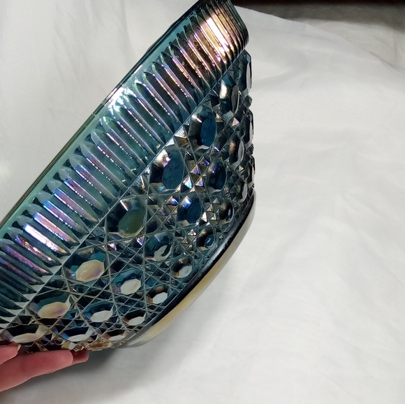 Iridescent "Windsor Blue Carnival" Glass Large Serving Decorative Bowl - Picture 9 of 11